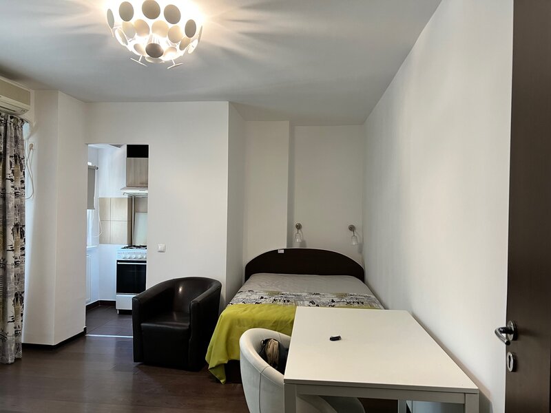 Tineretului, str Cuza Voda